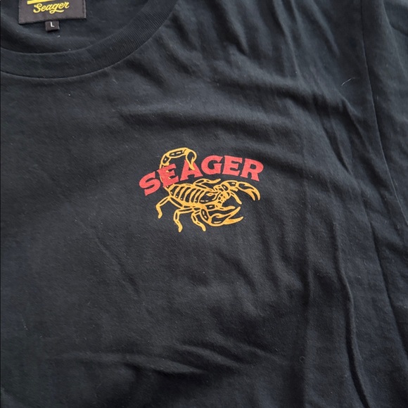 Gently Used Seager Western Grit Black T-Shirt with Red Graphic - Picture 1 of 4